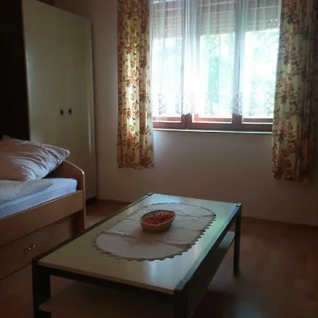 Pr Pelaku Holiday home
