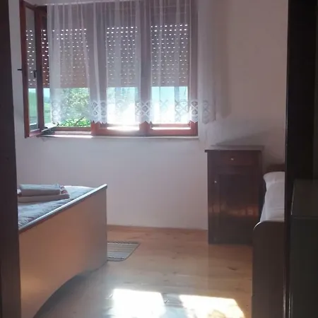 度假居 Pr Pelaku *